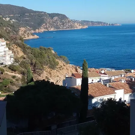 Cala Salions, Chalana I Жирона