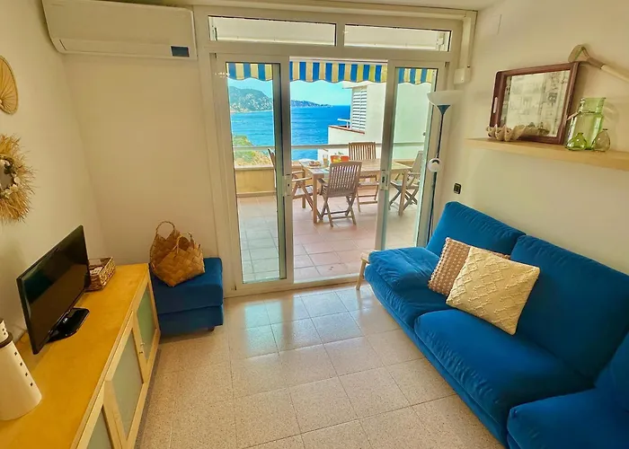 Chalana I, Cala Salions, Tossa De Mar شقة *